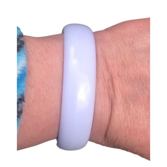 Unbranded Jewelry - Vintage Mod Pale Pastel Lilac Purple Lucite Bangle Bracelet Minimalist Retro